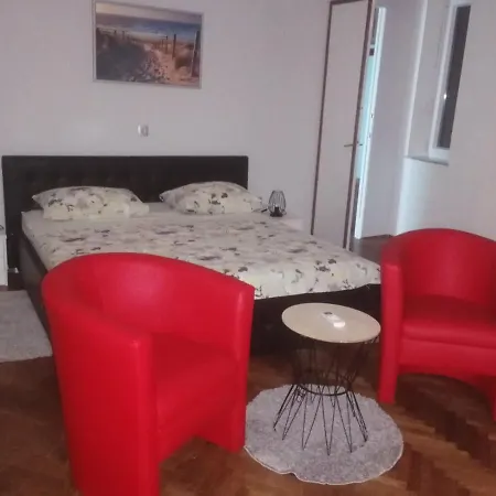 Pelda Apartment, Sea View, Parking, Pet Friendly Apartment