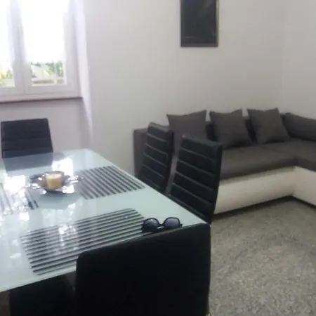 Pelda Apartment, Sea View, Parking, Pet Friendly Apartment *