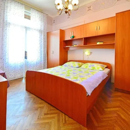 Pelda Apartment, Sea View, Parking, Pet Friendly Opatija